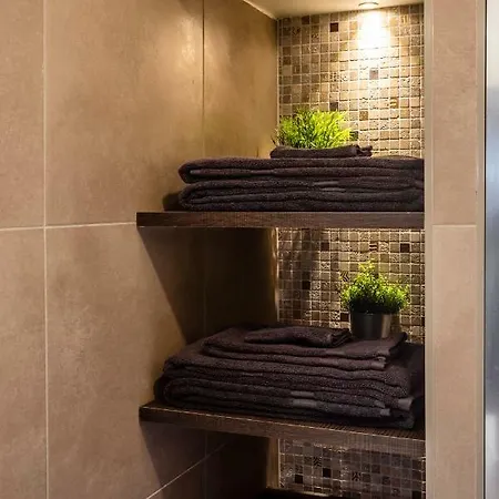 Domus Maya Colosseum Apartman *