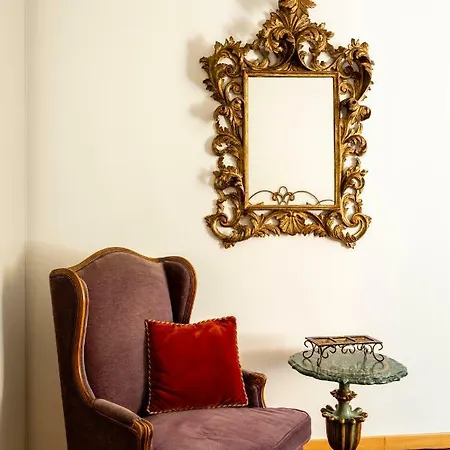 Apartment Domus Maya Colosseum *