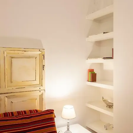 Apartment Domus Maya Colosseum
