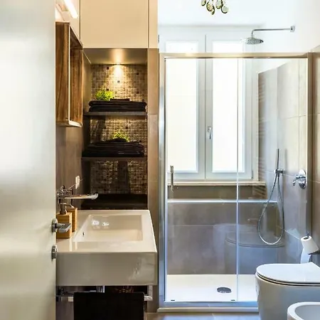 Domus Maya Colosseum * Rom